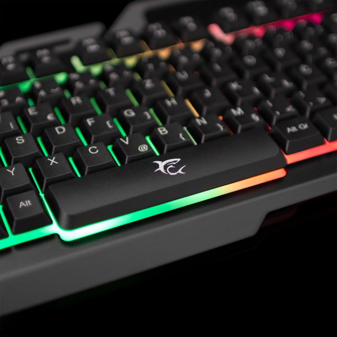 KLAWIATURA GAMINGOWA PODŚWIETLANA RGB METALOWA KLAWIATURA GAMINGOWA PODŚWIETLANA RGB METALOWA