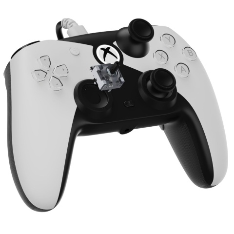 Przewodowy kontroler Xbox Series X/S, Xbox One i PC, programowalne przyciski, kontroler z czujnikami Halla- biały