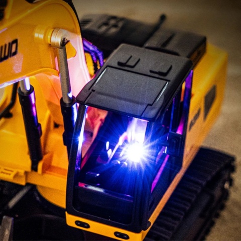 Koparka zdalnie sterowana RC 1:24 2.4 GHz 9CH obrót 360° LED z pilotem