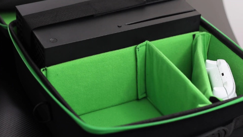 TORBA PODRӯNA FUTERA? NA KONSOL? XBOX Z UCHWYTEM TORBA PODRӯNA FUTERA? NA KONSOL? XBOX Z UCHWYTEM