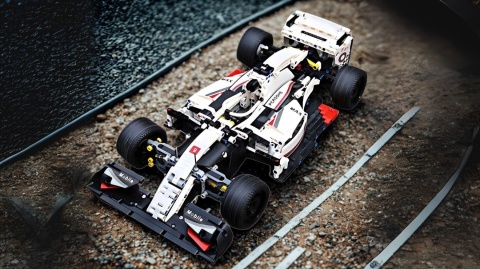 Klocki Mould King F1 bolid wyścigowy do złożenia 1:10 – 1235 elementów, Klocki Mould King F1 bolid wyścigowy do złożenia 1:10 – 1235 elementów,