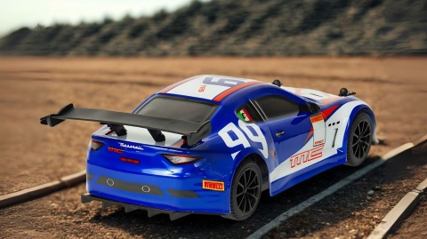 Samochód zdalnie sterowany RC Maserati Granturismo 1:24 niebieski Samochód zdalnie sterowany RC Maserati Granturismo 1:24 niebieski