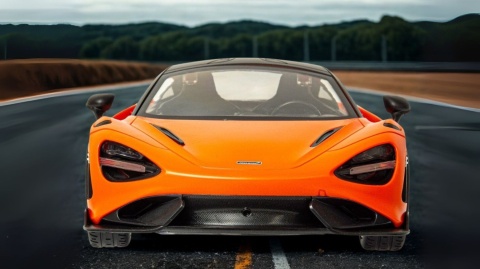 Zdalnie sterowany samochód RC McLaren 765LT 1:24 – pomarańczowy Zdalnie sterowany samochód RC McLaren 765LT 1:24 – pomarańczowy
